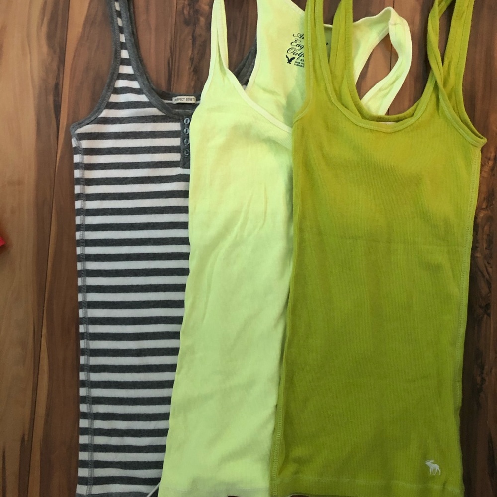 10 TANK TOPS!